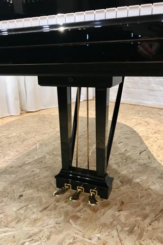 Steinway & Sons A 560662