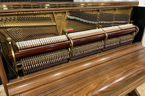 Steinway & Sons 128391