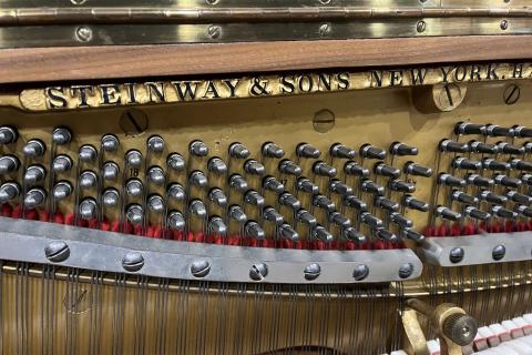 Steinway & Sons 128391